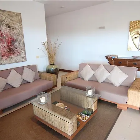 Sleeps 18 With Pool And Wifi