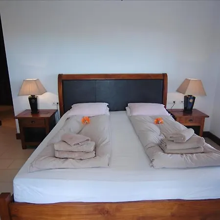 Villa Sleeps 18 With Pool And Wifi