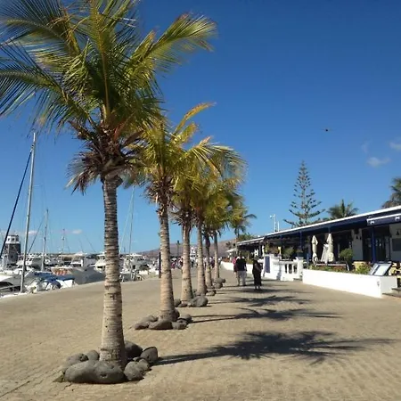 Villa Sleeps 18 With Pool And Wifi Puerto Calero